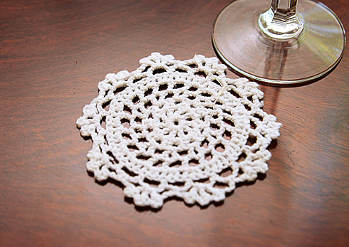 Crochet Round Doilies. 4" Round. White color. 12 pieces pack